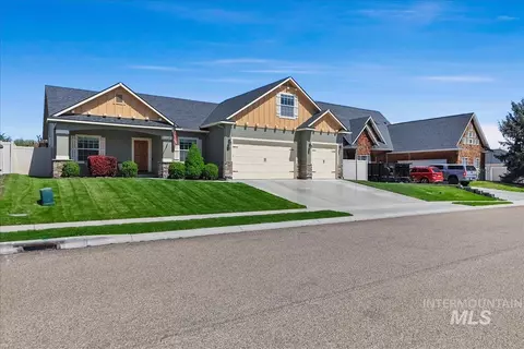 Exterior - 723 E Willow St, Caldwell, ID 83605 photo 8 of 9