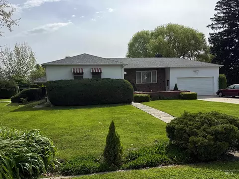 502 N Hawthorn Ave, Middleton, ID 83644