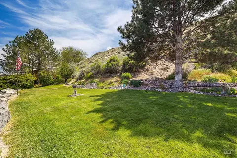Exterior - 11 Bell Rapids Rd, Hagerman, ID 83332 photo 7 of 9