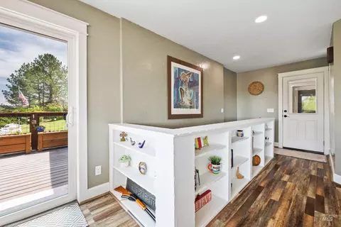 Entry Way - 11 Bell Rapids Rd, Hagerman, ID 83332 photo 1 of 2