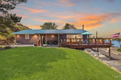 Exterior - 11 Bell Rapids Rd, Hagerman, ID 83332 photo 3 of 9