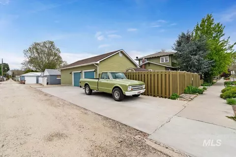 Exterior - 604 E 1st St, Emmett, ID 83617 photo 12 of 12