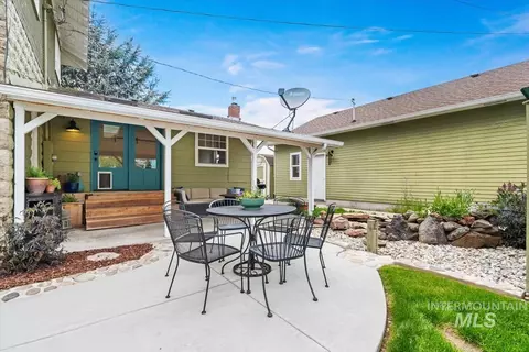 Exterior - 604 E 1st St, Emmett, ID 83617 photo 5 of 12