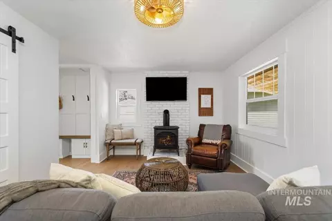 Living - 604 E 1st St, Emmett, ID 83617 photo 3 of 3