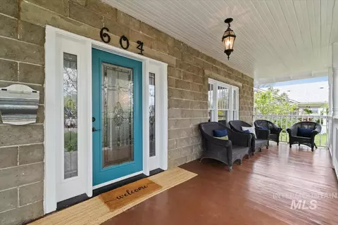 Exterior - 604 E 1st St, Emmett, ID 83617 photo 1 of 12