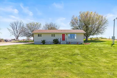 4900 Whitley Dr, Fruitland, ID 83619
