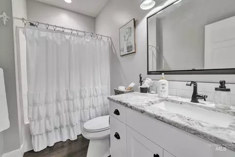 Bath - 3103 N 3395 E, Kimberly, ID 83341 photo 3 of 3