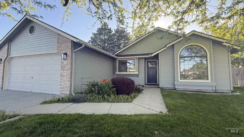 1300 W Yost Ct, Meridian, ID 83642