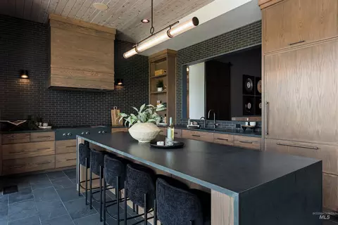 Kitchen - 216 Equine Ln, Eagle, ID 83616 photo 7 of 7