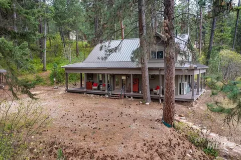 75 Castle Mountain Dr, Garden Valley, ID 83622