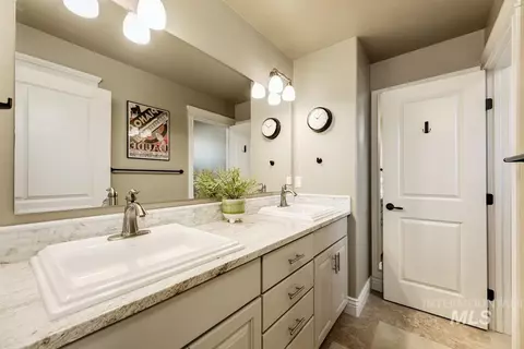 Bath - 4212 W Pine Meadows Dr, Eagle, ID 83616 photo 5 of 7
