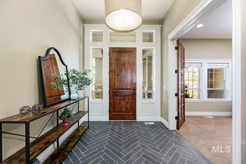 Entry Way - 4212 W Pine Meadows Dr, Eagle, ID 83616 photo 2 of 4