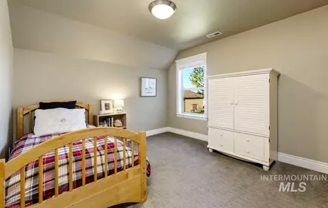 Bedroom - 4212 W Pine Meadows Dr, Eagle, ID 83616 photo 4 of 5
