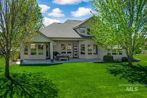 Exterior - 4212 W Pine Meadows Dr, Eagle, ID 83616 photo 6 of 9