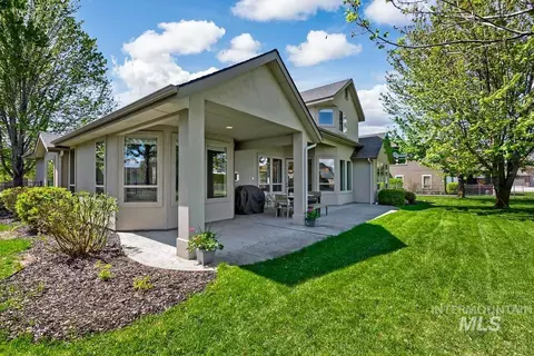Exterior - 4212 W Pine Meadows Dr, Eagle, ID 83616 photo 5 of 9