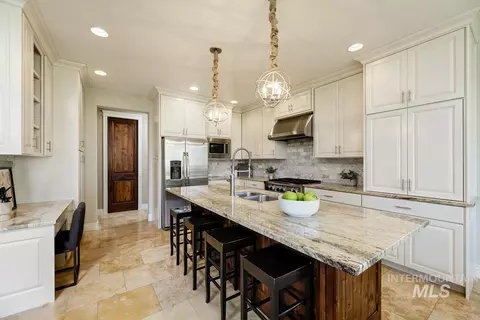 Kitchen - 4212 W Pine Meadows Dr, Eagle, ID 83616 photo 2 of 5