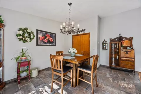 Dining - 956 Bitterroot Pl, Twin Falls, ID 83301 photo 3 of 3