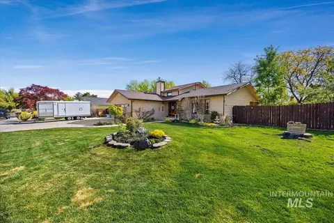 Exterior - 956 Bitterroot Pl, Twin Falls, ID 83301 photo 2 of 10