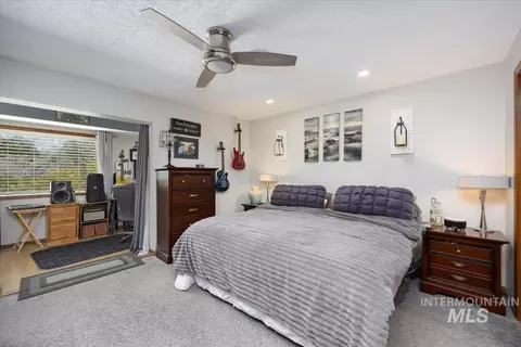 Bedroom - 956 Bitterroot Pl, Twin Falls, ID 83301 photo 2 of 5