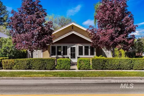 611 N Washington Ave, Emmett, ID 83617