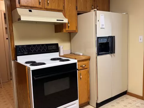 Kitchen - 1937 E 4th Ave, Twin Falls, ID 83301 photo 2 of 4