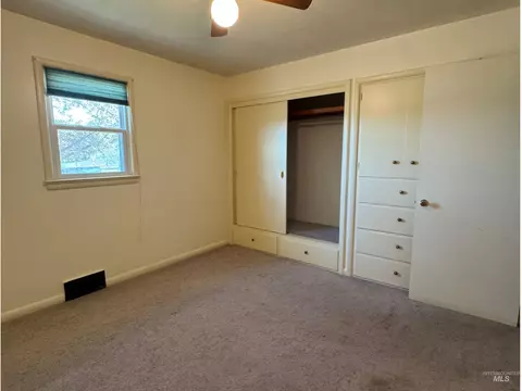Bedroom - 1937 E 4th Ave, Twin Falls, ID 83301 photo 1 of 2
