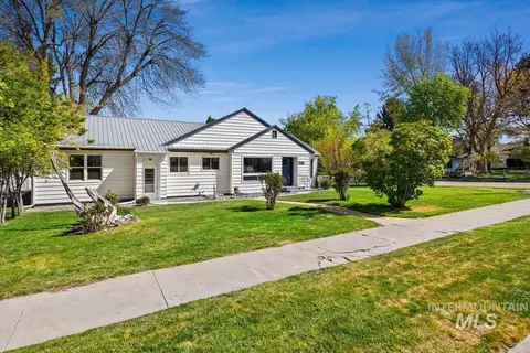 Exterior - 712 E Ave D, Jerome, ID 83338 photo 2 of 5