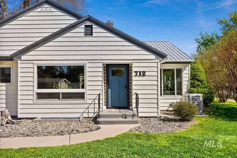 Exterior - 712 E Ave D, Jerome, ID 83338 photo 3 of 5