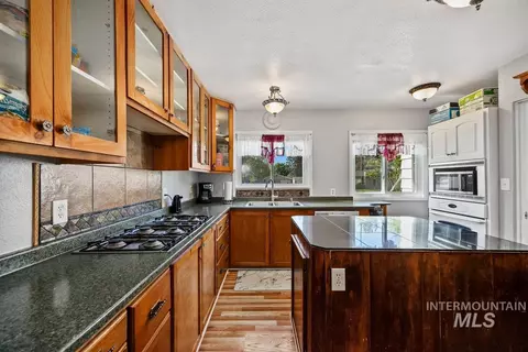 Kitchen - 712 E Ave D, Jerome, ID 83338 photo 1 of 4