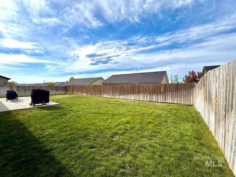Exterior - 1006 E 21st Ave, Jerome, ID 83338 photo 3 of 3