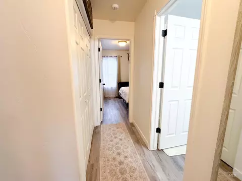 Entry Way - 1006 E 21st Ave, Jerome, ID 83338 photo 2 of 3