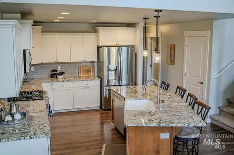 Kitchen - 21 Melonie Loop, Cascade, ID 83611 photo 1 of 2