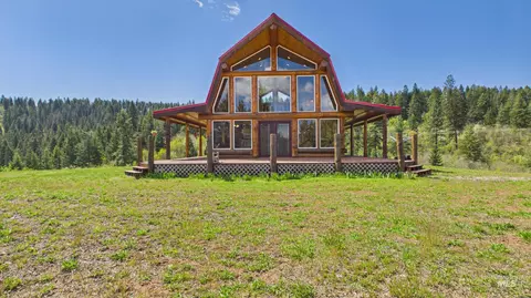 706 Canyon Rim Ln, Orofino, ID 83544
