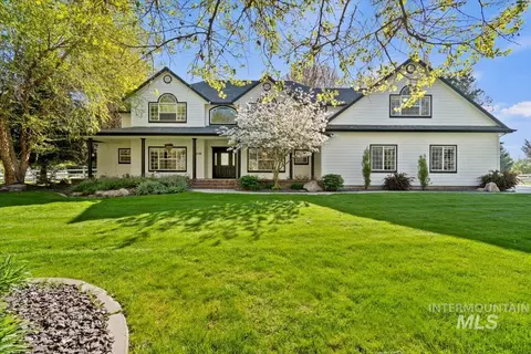 1436 N Chaucer, Eagle, ID 83616