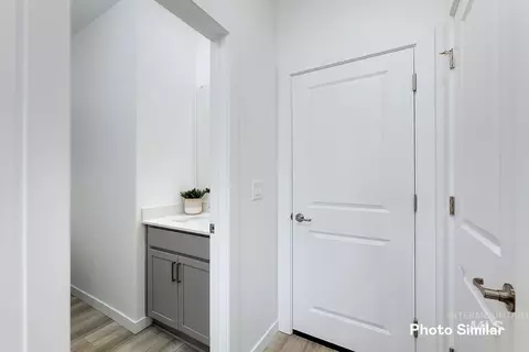 Entry Way - 4231 W Flint Dr, Eagle, ID 83616 photo 3 of 4