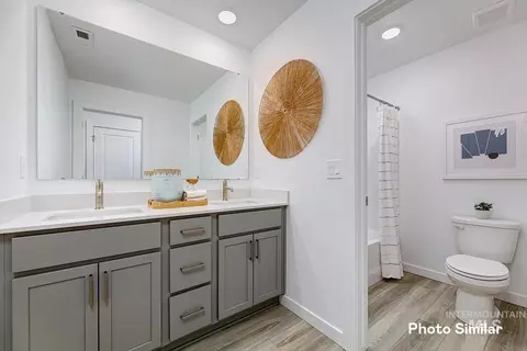 Bath - 4231 W Flint Dr, Eagle, ID 83616 photo 4 of 4