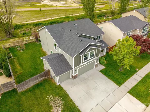 1555 Condor Dr, Middleton, ID 83644