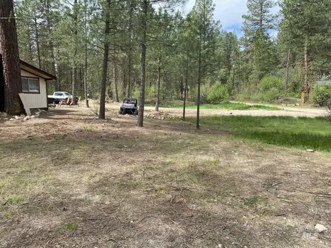 12 Woods Ln, Idaho City, ID 83631