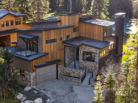 1008 Violet Way, Mccall, ID 83638