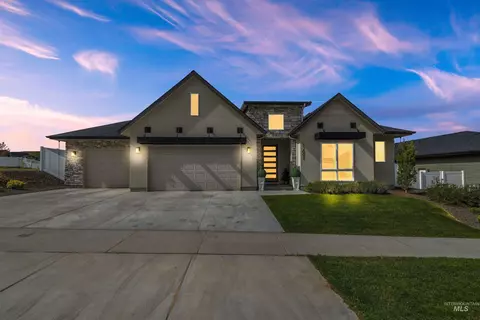 13697 N Sage Grouse Way, Garden City, ID 83714