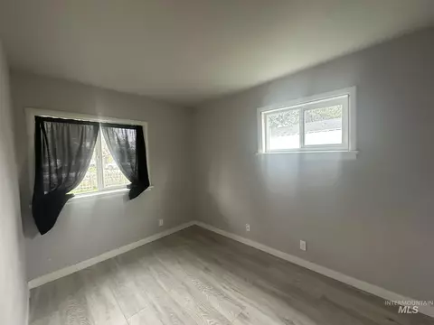 Bedroom - 811 E Liberty, Weiser, ID 83672 photo 2 of 3