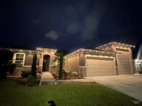 8833 E Hyacinth St, Nampa, ID 83687