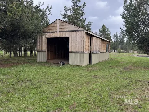 Exterior - 35 Atkin Ln, Cascade, ID 83611 photo 5 of 8