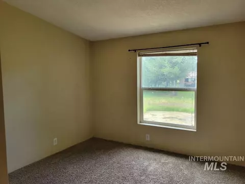 Bedroom - 35 Atkin Ln, Cascade, ID 83611 photo 1 of 2