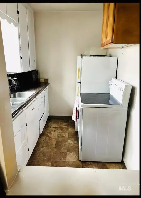 409 N 7th St, Payette, ID 83661