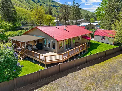 20015 Clark St, Juliaetta, ID 83535