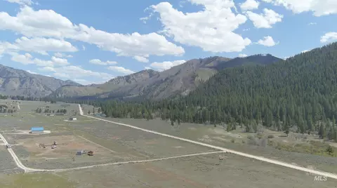 4942 E Baumgartner Rd, Featherville, ID 83647