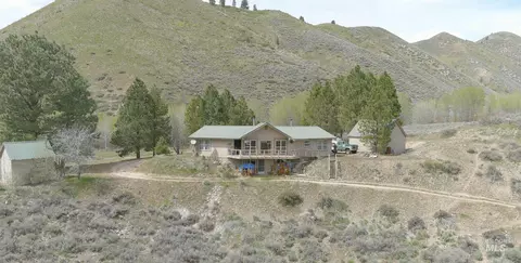 Exterior - 4942 E Baumgartner Rd, Featherville, ID 83647 photo 1 of 4