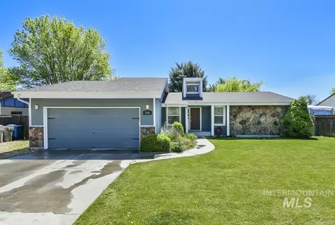 2906 Owyhee Ln, Caldwell, ID 83605