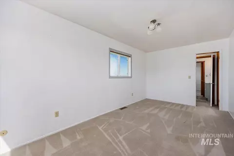 Bedroom - 622 E 3600 N, Castleford, ID 83321 photo 1 of 1
